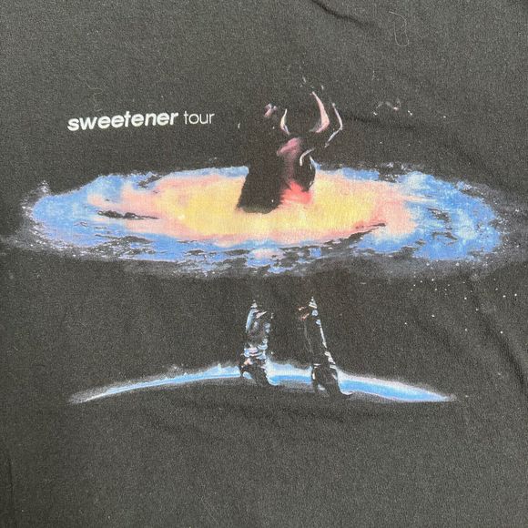 Ariana Grande T Shirt Small Sweetener World Tour 2019 Short Sleeve Black - Picture 3 of 8